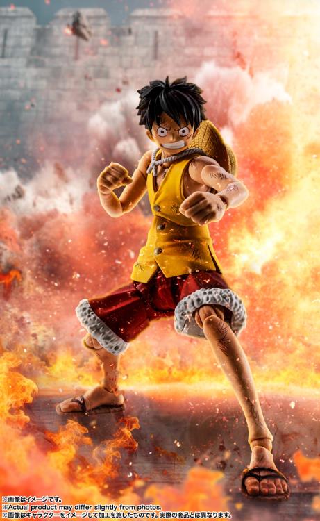 One Piece S.H.Figuarts Monkey D. Luffy (Summit War of Marineford) Action Figure Gallery Image 3