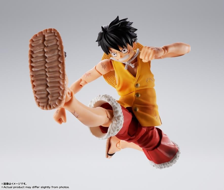 One Piece S.H.Figuarts Monkey D. Luffy (Summit War of Marineford) Action Figure Gallery Image 10