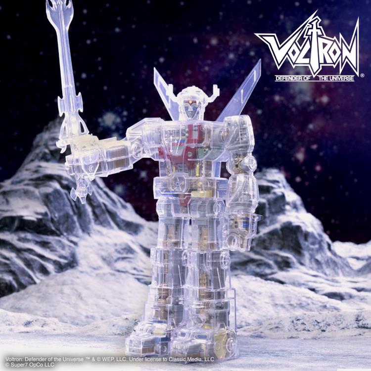 Voltron: Defender of the Universe Super Cyborg Voltron (Clear Ver.) Action Figure Gallery Image 3