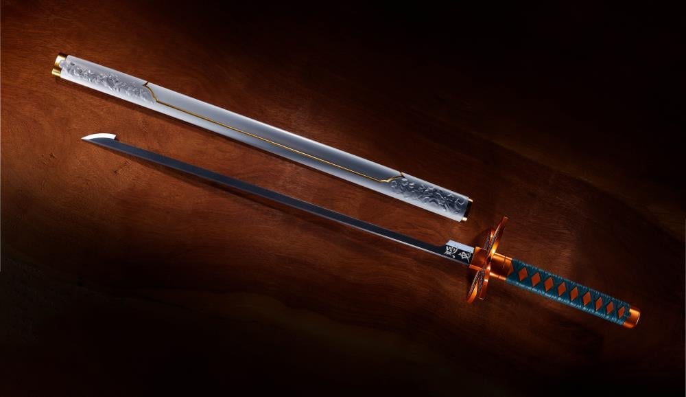 Demon Slayer: Kimetsu no Yaiba Proplica Shinobu Kocho Nichirin Sword Gallery Image 3