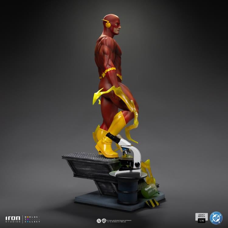 DC Comics Series 9 Legacy Replica The Flash 1/4 Scale Statue Gallery Image 7