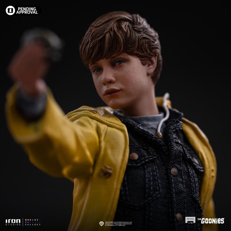 The Goonies Mikey Walsh (40th Anniversary) 1/10 Art Scale Statue Gallery Image 10
