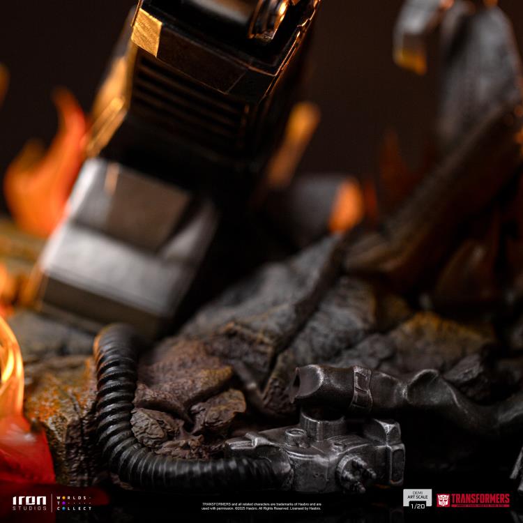 Transformers Megatron 1/20 Demi Art Scale Statue Gallery Image 17