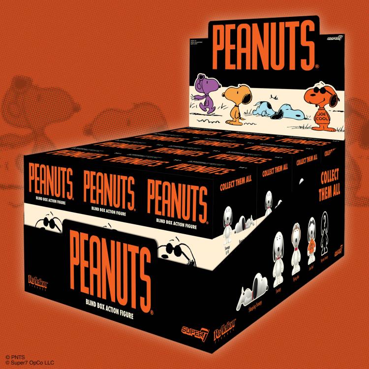 Peanuts ReAction Wave 06 So Many Snoopies! Box of 12 Figures Gallery Image 9