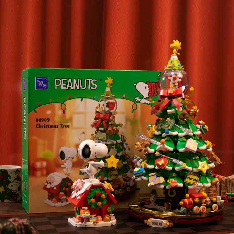 Peanuts Christmas Tree Building Block Set