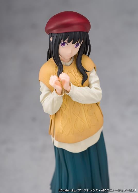 Lycoris Recoil Takina Inoue (Winter Uniform Ver.) 1/7 Scale Figure Gallery Image 7