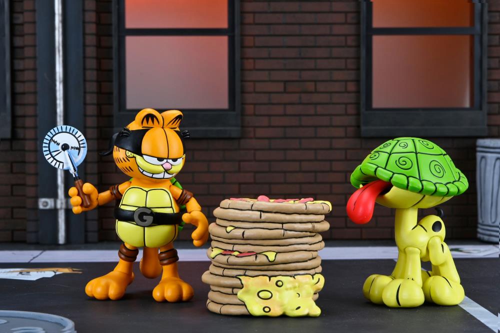 Teenage Mutant Ninja Turtles x Garfield Ultimate Garfello & Odie (Archie Comics) Action Figure Set Gallery Image 6