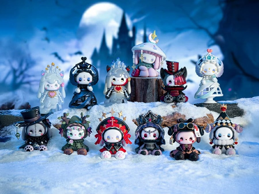 Emma Secret Forest Blizzard Manor Random Figure