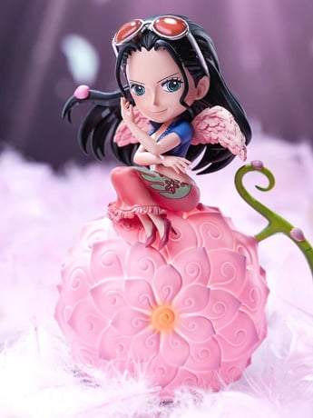 One Piece Devil Fruit Series Robin Voice-Activated Night Lamp Gallery Image 2