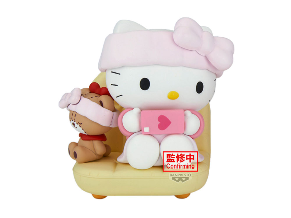 Sanrio Nakayoshi Memories Relaxing Time at Home Hello Kitty Figure Gallery Image 1