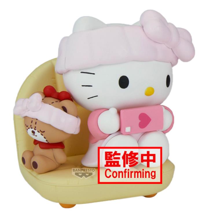 Sanrio Nakayoshi Memories Relaxing Time at Home Hello Kitty Figure Gallery Image 4