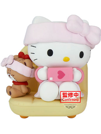 Sanrio Nakayoshi Memories Relaxing Time at Home Hello Kitty Figure Gallery Image 2