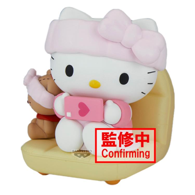 Sanrio Nakayoshi Memories Relaxing Time at Home Hello Kitty Figure Gallery Image 6