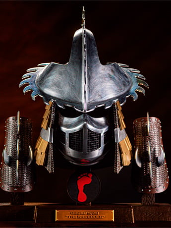 Teenage Mutant Ninja Turtles Shredder Life-Sized Stainless Steel Armor (Deluxe Ooze Edition) Replica Set Gallery Image 2