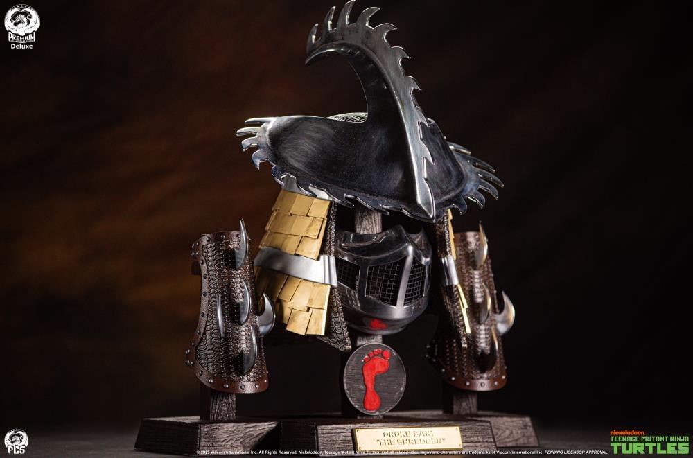 Teenage Mutant Ninja Turtles Shredder Life-Sized Stainless Steel Armor (Deluxe Ooze Edition) Replica Set Gallery Image 4