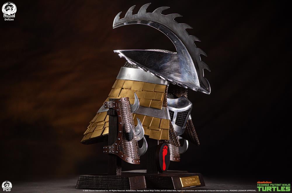 Teenage Mutant Ninja Turtles Shredder Life-Sized Stainless Steel Armor (Deluxe Ooze Edition) Replica Set Gallery Image 6