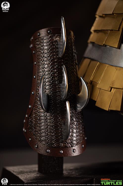 Teenage Mutant Ninja Turtles Shredder Life-Sized Stainless Steel Armor (Deluxe Ooze Edition) Replica Set Gallery Image 8