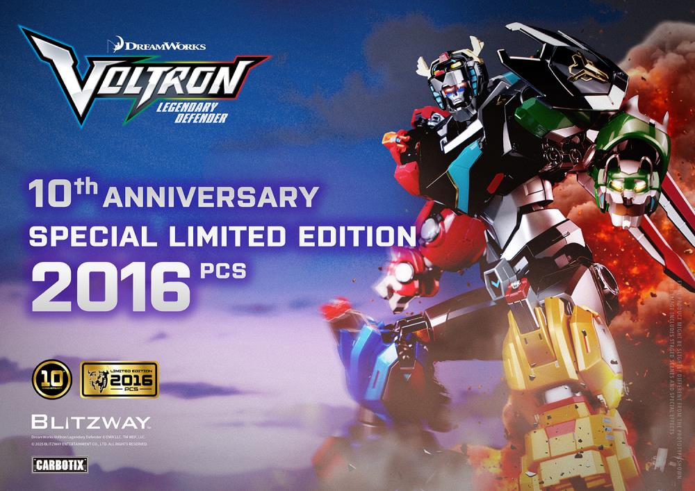 Voltron: Legendary Defender Carbotix 10th Anniversary Voltron (Special Limited Edition Ver.) Action Figure Gallery Image 3