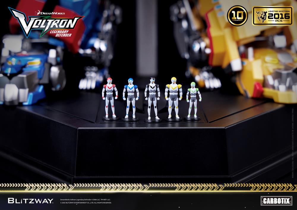 Voltron: Legendary Defender Carbotix 10th Anniversary Voltron (Special Limited Edition Ver.) Action Figure Gallery Image 27