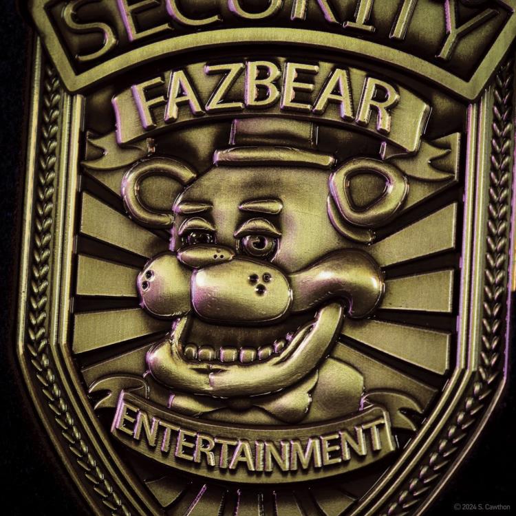 Five Nights at Freddy's Security Badge Antique Brass Edition Replica Gallery Image 5