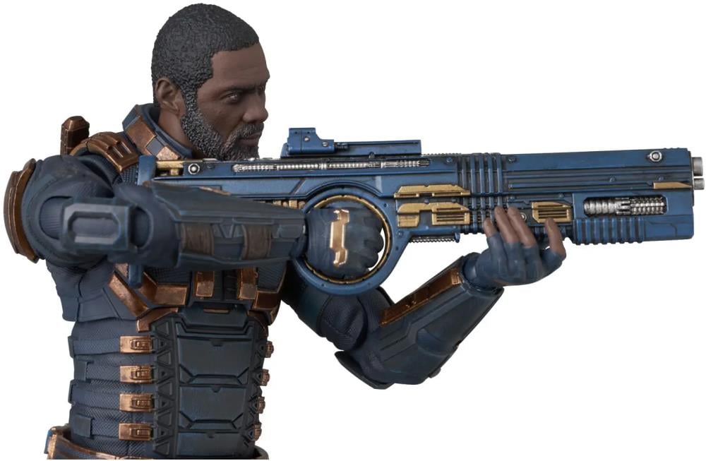 The Suicide Squad MAFEX No.290 Bloodsport Action Figure Gallery Image 12