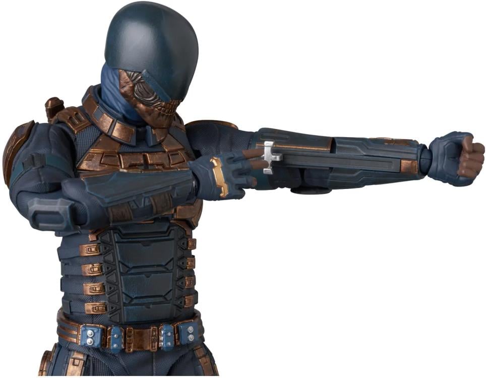 The Suicide Squad MAFEX No.290 Bloodsport Action Figure Gallery Image 11