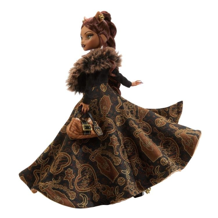 Monster High Clawdeen Wolf (House of Wolf Ver.) Doll Gallery Image 5