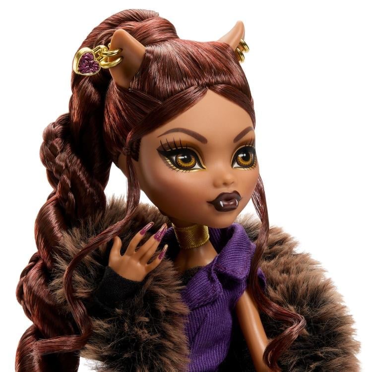 Monster High Clawdeen Wolf (House of Wolf Ver.) Doll Gallery Image 6