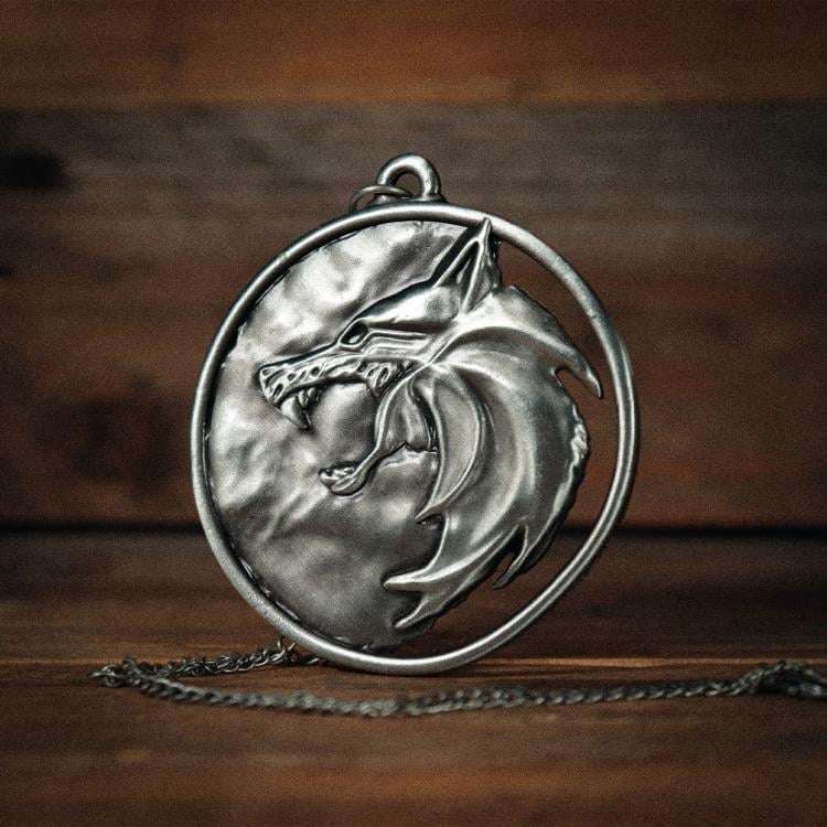 The Witcher (Netflix) Geralt's Medallion Limited Edition Replica Gallery Image 3