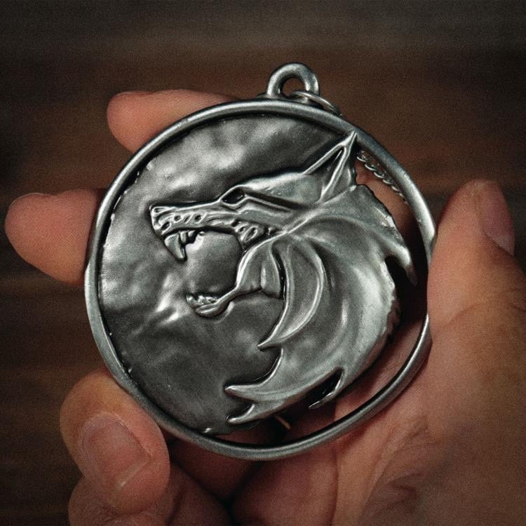 The Witcher (Netflix) Geralt's Medallion Limited Edition Replica Gallery Image 4