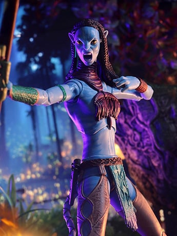 Avatar: Fire and Ash Neytiri (Omatikaya Warrior) Action Figure Gallery Image 2