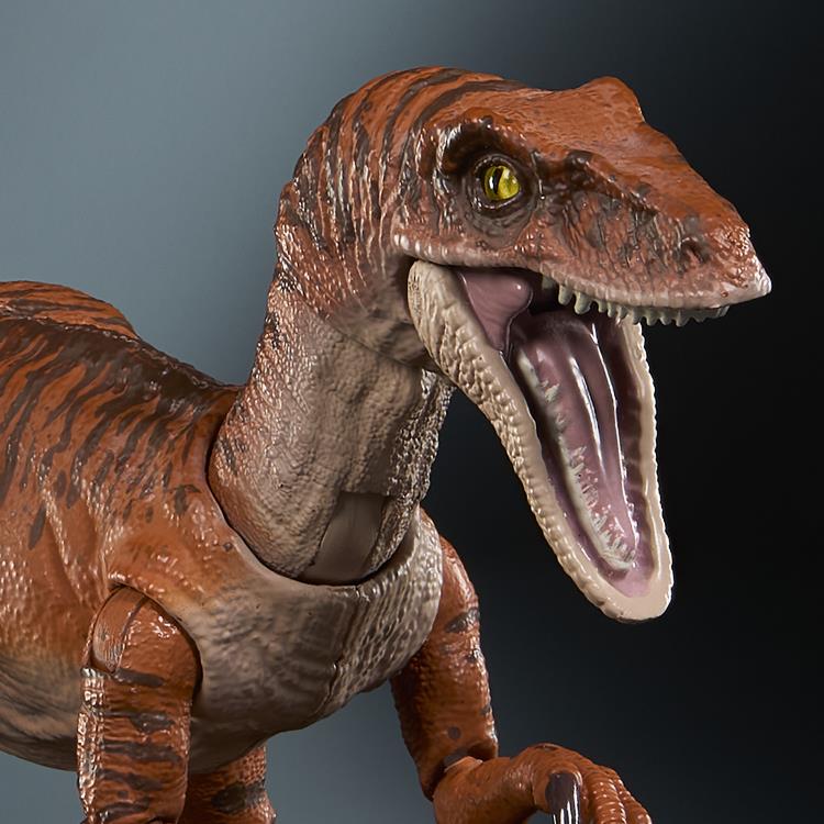 The Lost World: Jurassic Park Hammond Collection Velociraptor Action Figure Gallery Image 6