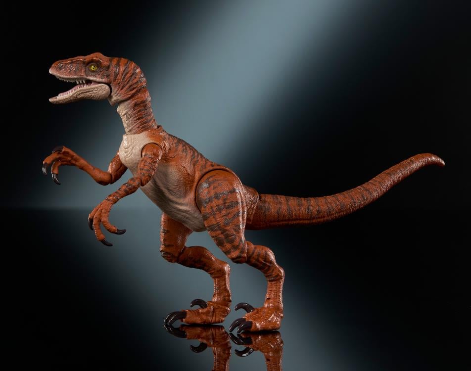 The Lost World: Jurassic Park Hammond Collection Velociraptor Action Figure Gallery Image 4