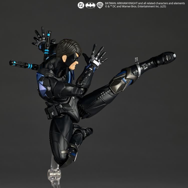 DC Comics Amazing Yamaguchi Revoltech NR104 Nightwing Action Figure Gallery Image 8