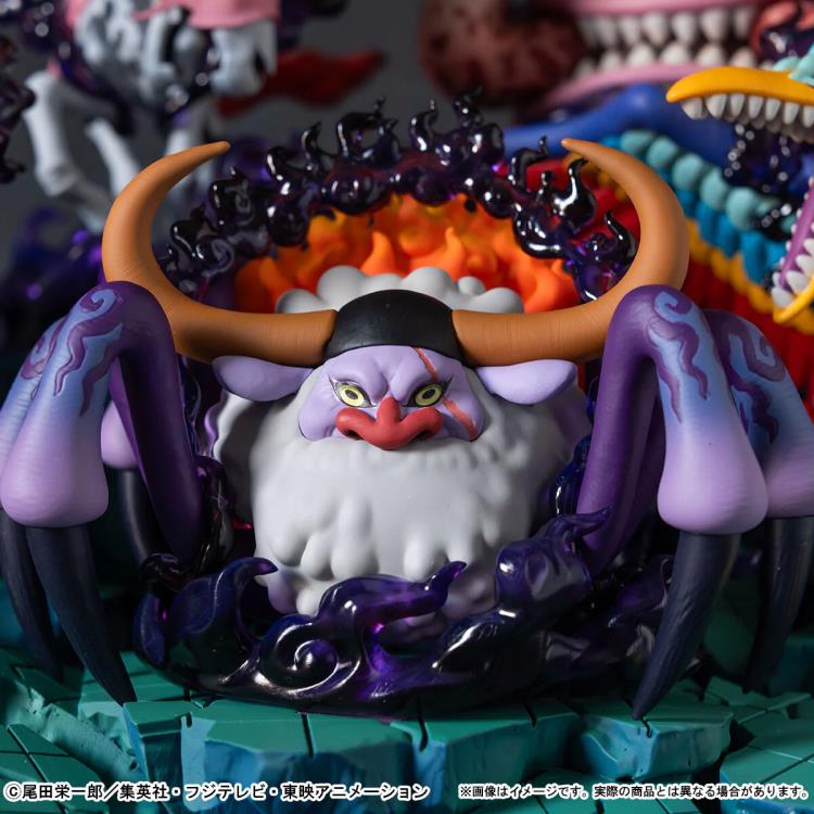 One Piece World Collectable Figure Premium Monkey D. Luffy vs