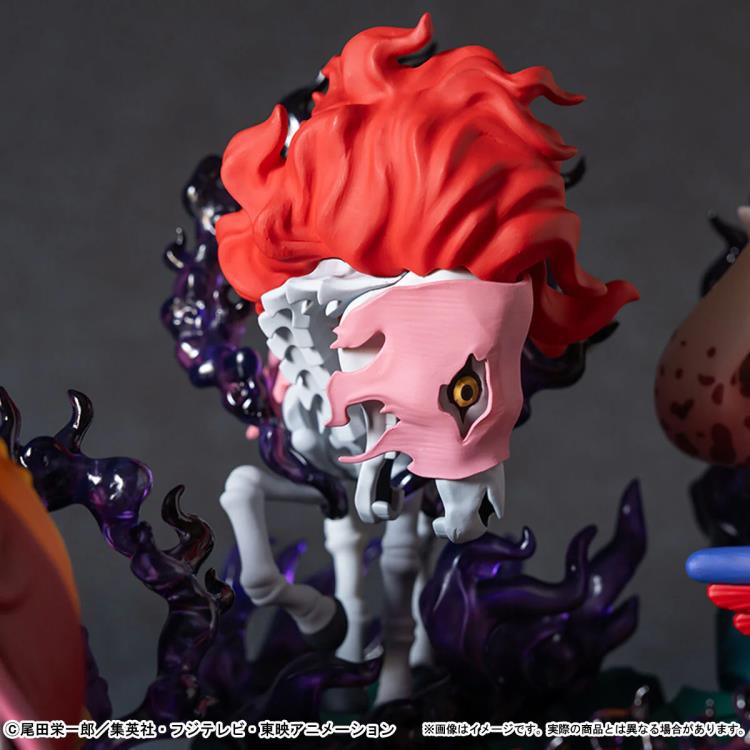 One Piece World Collectable Figure Premium Monkey D. Luffy vs. Five Elders Exclusive Figure Set Gallery Image 7