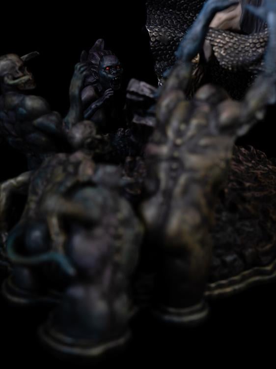 Frank Frazetta ICON Collectibles Death Dealer II 1/6 Scale Limited Edition Statue Gallery Image 10