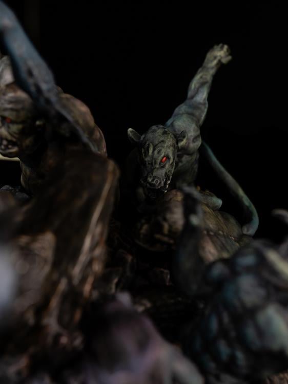 Frank Frazetta ICON Collectibles Death Dealer II 1/6 Scale Limited Edition Statue Gallery Image 14