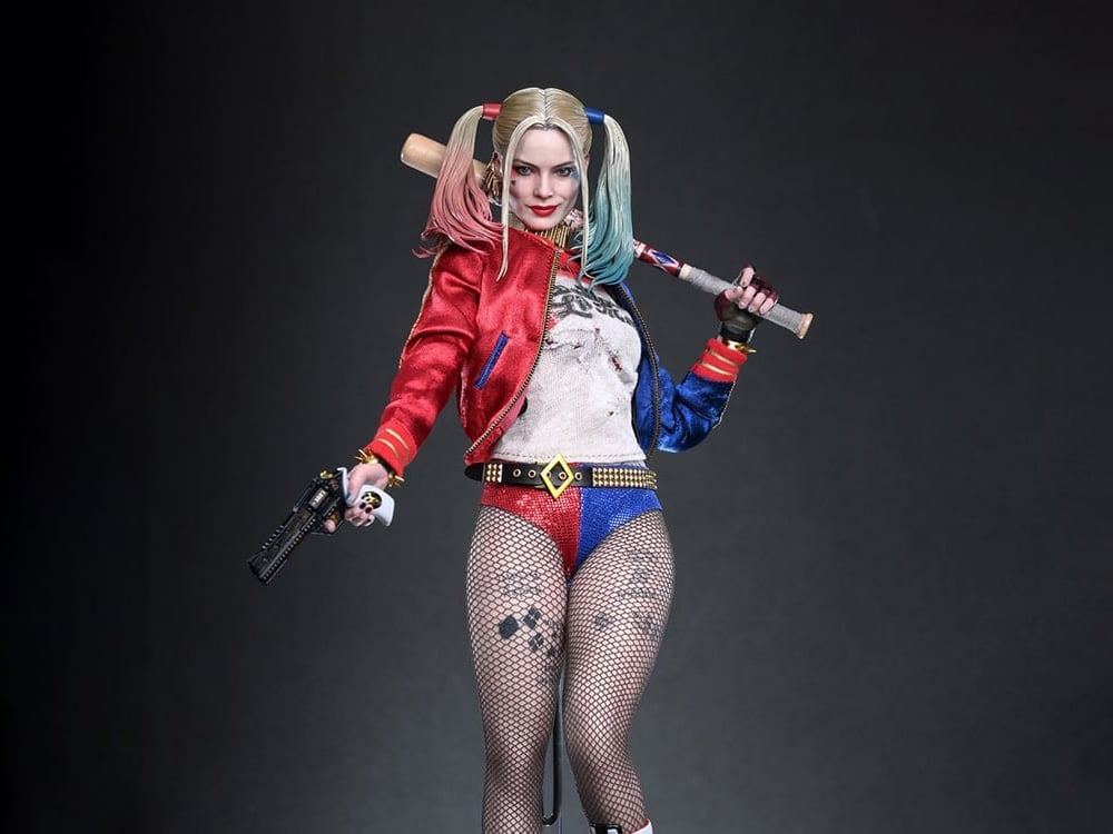Suicide Squad (2016) MMS Harley Quinn 1/6th Scale Collectible Figure Gallery Image 1