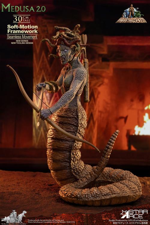 Clash of the Titans Ray Harryhausen 100th Anniversary Soft-Motion Series Medusa Action Figure Gallery Image 4