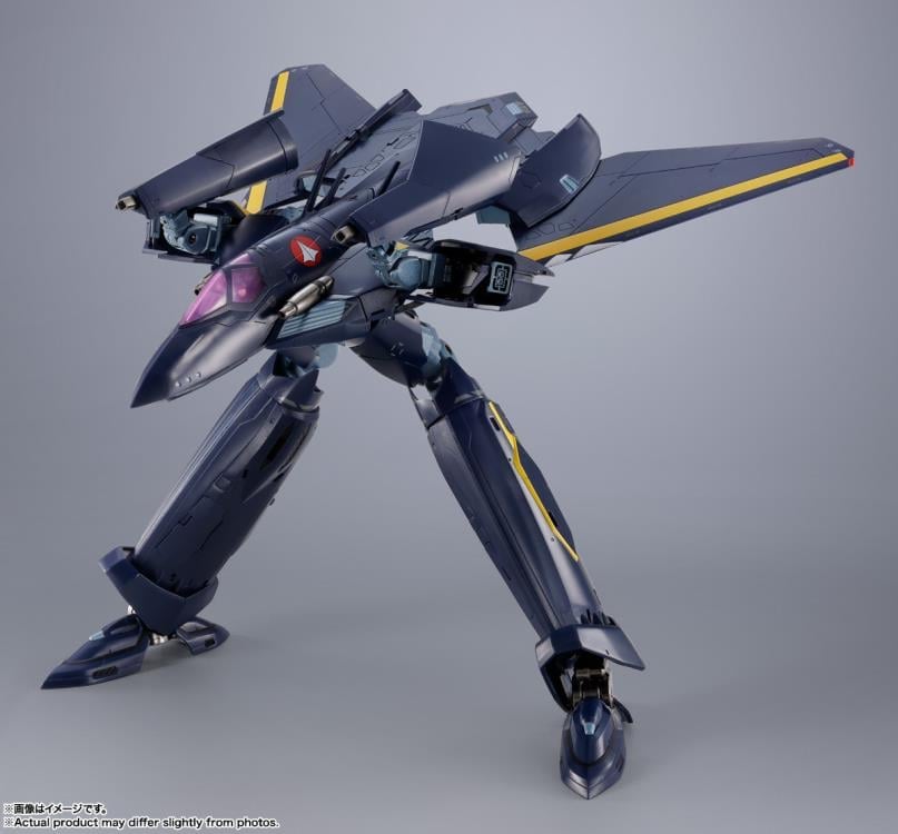 Macross 7 DX Chogokin VF-17S Nightmare Stealth Valkyrie (Gamlin
