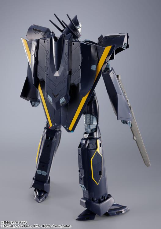 Macross 7 DX Chogokin VF-17S Nightmare Stealth Valkyrie (Gamlin Kizaki) Action Figure Gallery Image 5