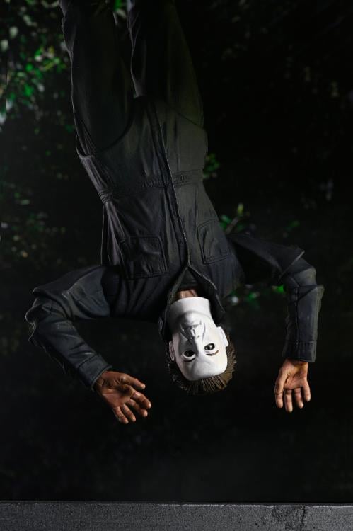 Halloween: Resurrection Ultimate Michael Myers Action Figure Gallery Image 10