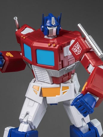 Transformers G1 Optimus Prime Advanced Model Kit Gallery Image 2