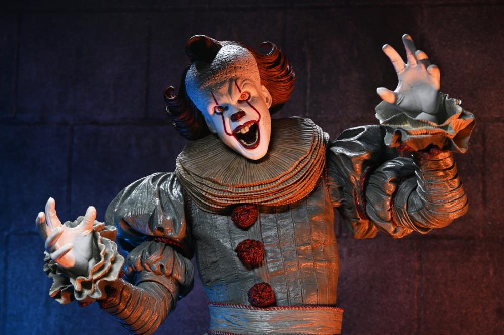 IT: Welcome to Derry Pennywise 1/4 Scale Action Figure Gallery Image 11