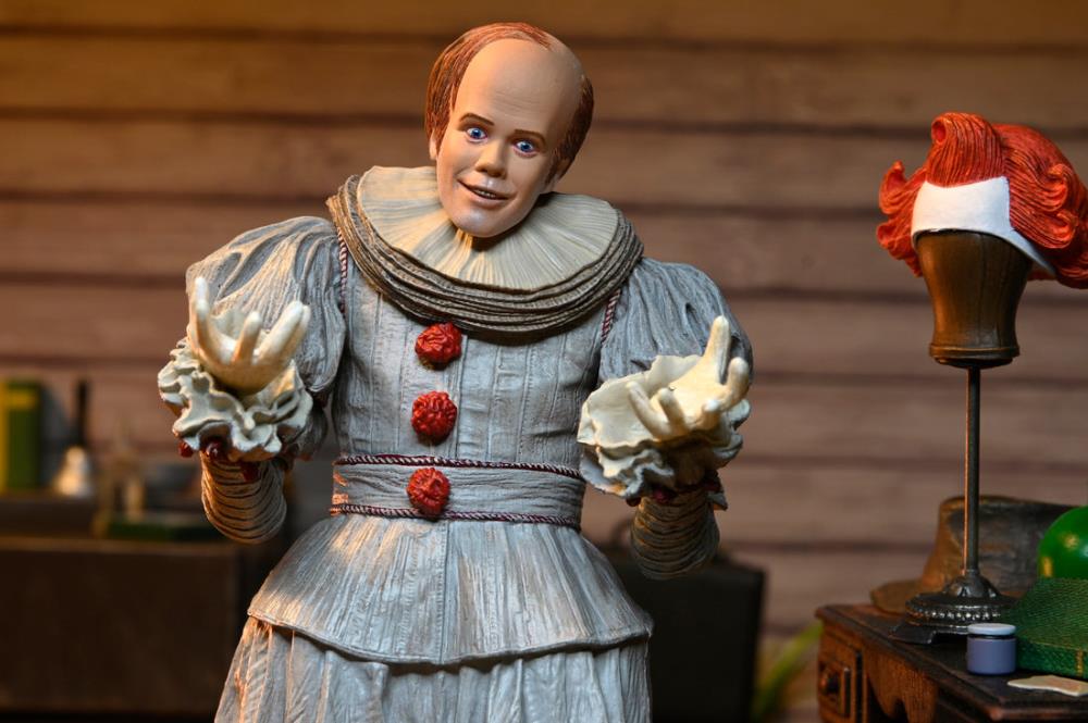 IT: Welcome to Derry Ultimate Bob Gray as Pennywise Action Figure Gallery Image 17