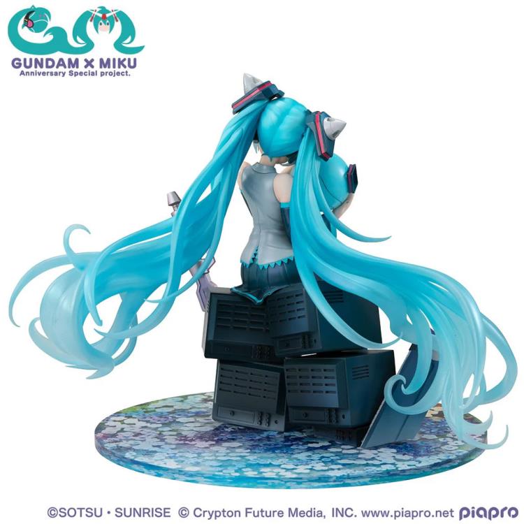 Mobile Suit Gundam 45th Anniversary x Hatsune Miku Lucrea Hatsune