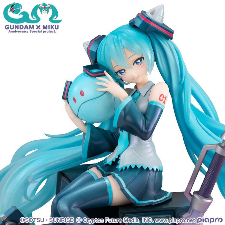 Mobile Suit Gundam 45th Anniversary x Hatsune Miku Lucrea Hatsune Miku x 00 Gundam Figure Gallery Image 8