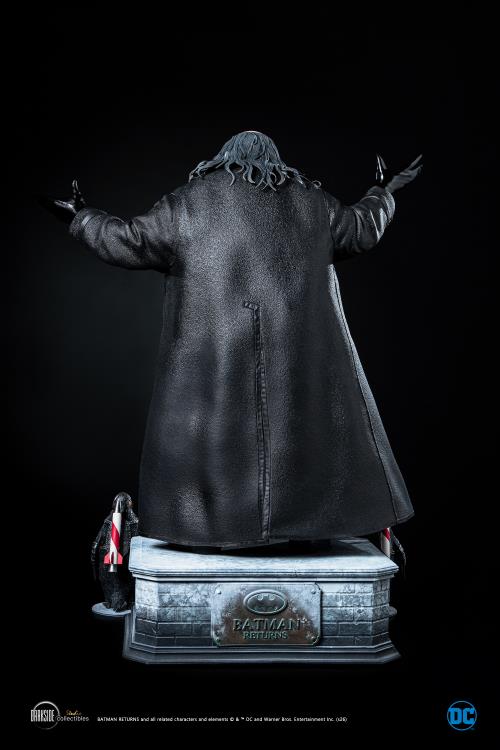 Batman Returns Masters Series The Penguin (30th Anniversary) 1/3 Scale Limited Edition Statue Gallery Image 8
