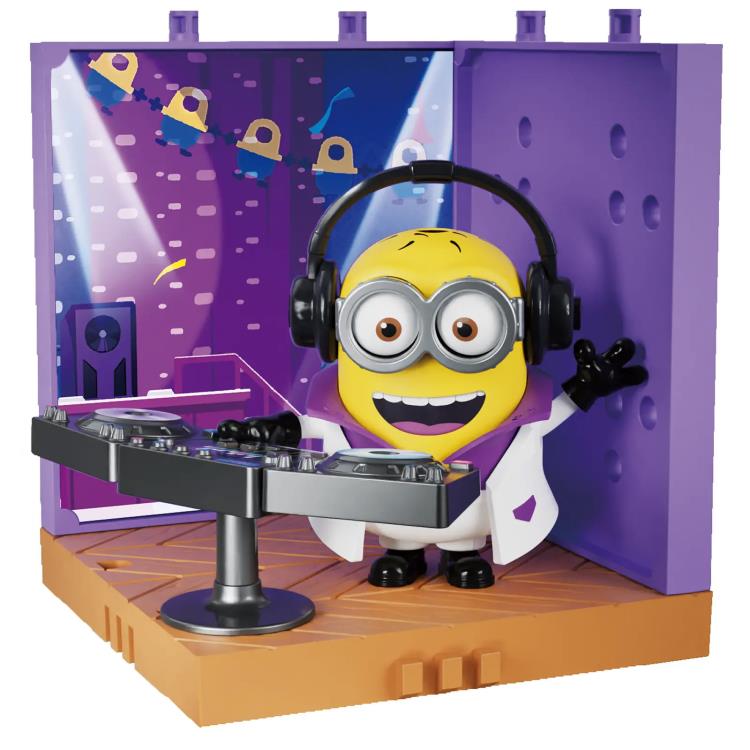 Minions preCool Series Wave 2 Celebration Party Box of 8 Random Model Kits Gallery Image 9